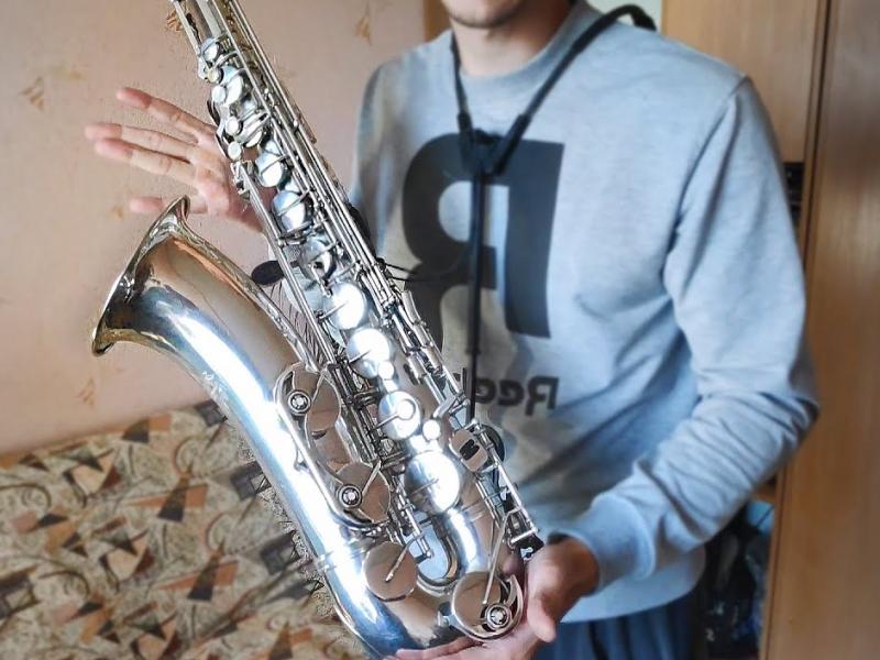 саксофон